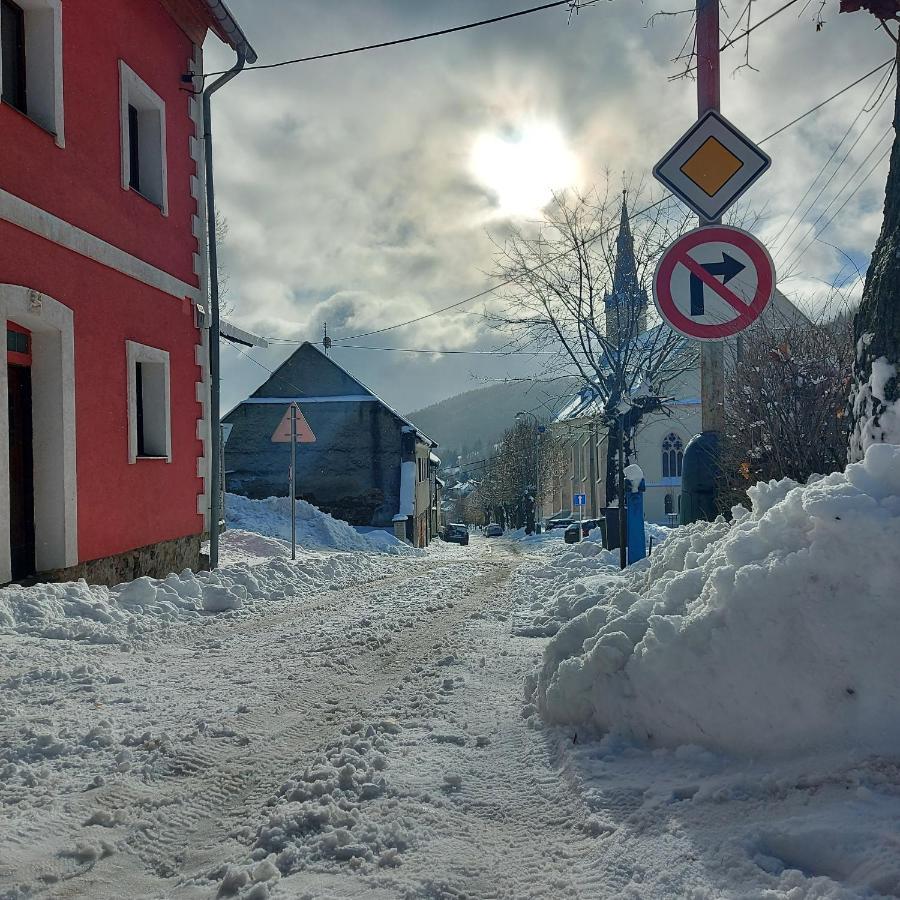 Appartamento U Váhy Jáchymov Esterno foto